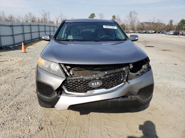 5XYKT3A11BG065879 - 2011 KIA SORENTO BASE GRAY photo 5