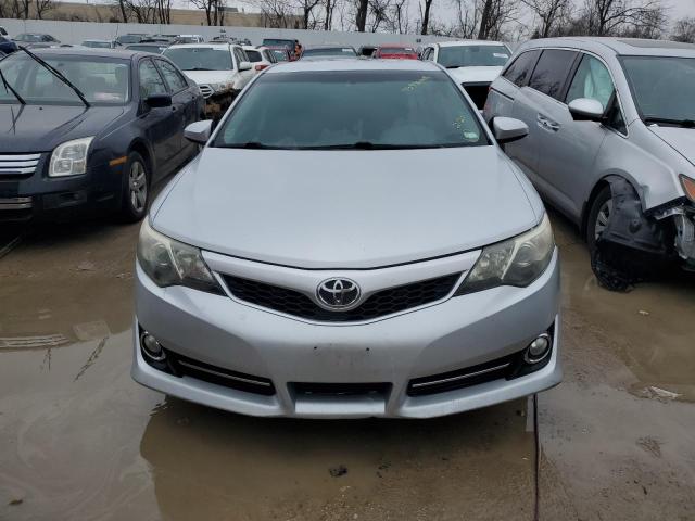 4T1BF1FK4DU271126 - 2013 TOYOTA CAMRY L SILVER photo 5