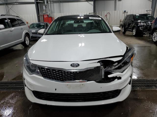 5XXGU4L3XGG112295 - 2016 KIA OPTIMA EX WHITE photo 5