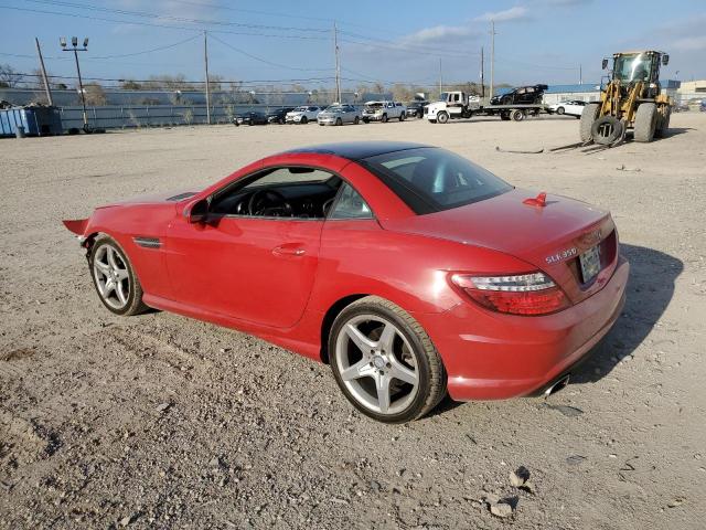 WDDPK5HA4CF009357 - 2012 MERCEDES-BENZ SLK 350 RED photo 2