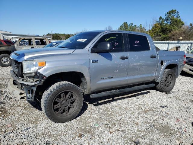 5TFDW5F11FX428477 - 2015 TOYOTA TUNDRA CREWMAX SR5 SILVER photo 1