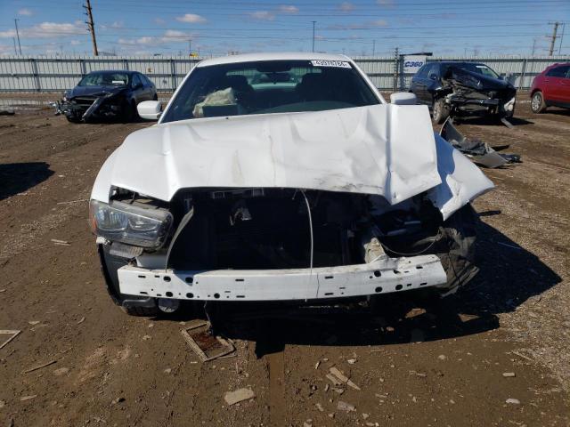 2C3CDXBG5DH738550 - 2013 DODGE CHARGER SE WHITE photo 5