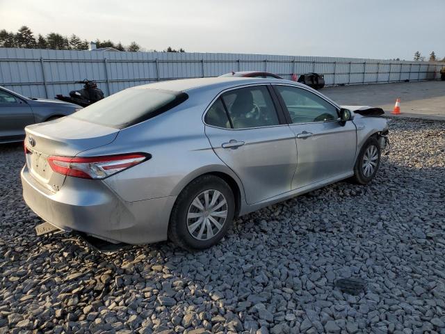 4T1B31HK8JU506032 - 2018 TOYOTA CAMRY LE SILVER photo 3