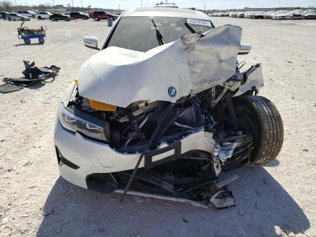 3MW5R1J03M8C21567 - 2021 BMW 330I WHITE photo 5