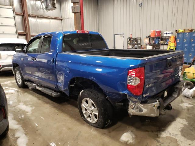 5TFUW5F14HX610919 - 2017 TOYOTA TUNDRA DOUBLE CAB SR/SR5 BLUE photo 2
