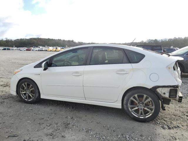 JTDKN3DU1D0349957 - 2013 TOYOTA PRIUS WHITE photo 2