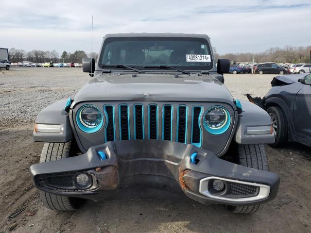 1C4JJXP6XNW183657 - 2022 JEEP WRANGLER U SAHARA 4XE GRAY photo 5