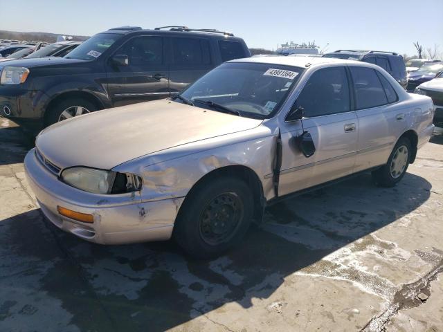 JT2BG12K9T0389467 - 1996 TOYOTA CAMRY DX SILVER photo 1