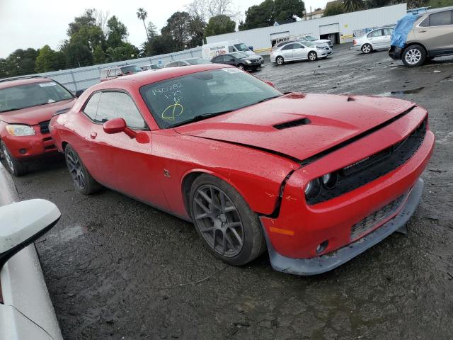 2C3CDZFJ1GH213717 - 2016 DODGE CHALLENGER R/T SCAT PACK RED photo 4