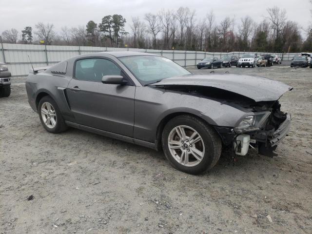 1ZVBP8AM3D5235325 - 2013 FORD MUSTANG GRAY photo 4