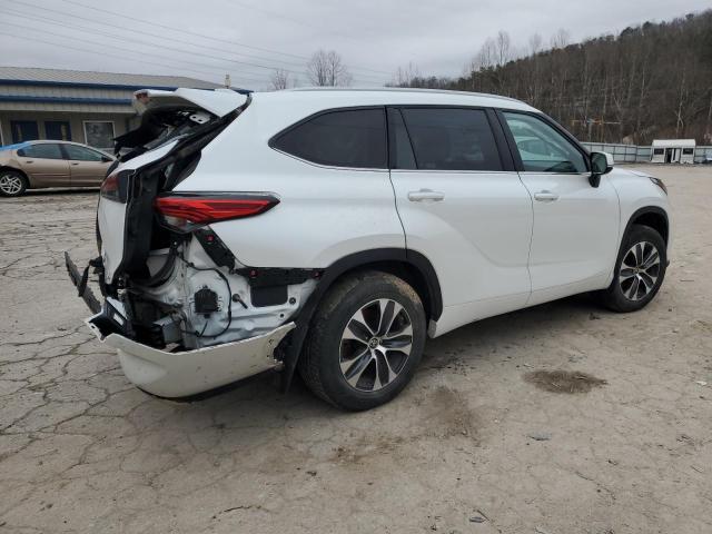5TDGZRBH4NS576979 - 2022 TOYOTA HIGHLANDER XLE 白色 照片 3