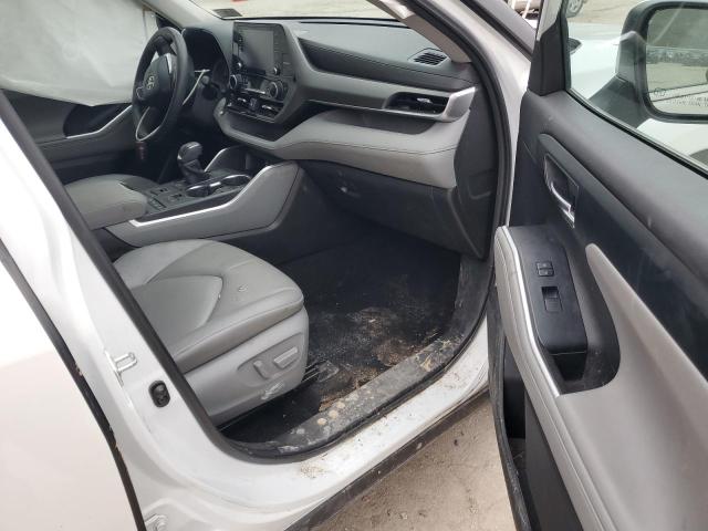 5TDGZRBH4NS576979 - 2022 TOYOTA HIGHLANDER XLE 白色 照片 8