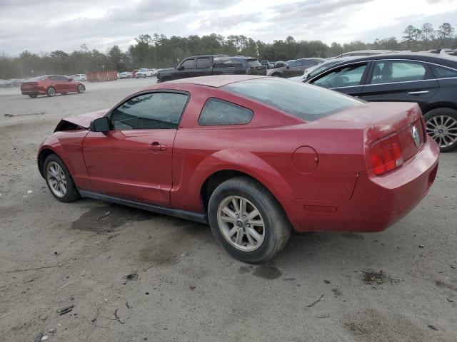 1ZVHT80N265175833 - 2006 FORD MUSTANG RED photo 2