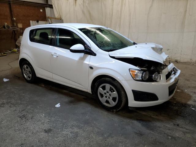 1G1JA6SH9G4111875 - 2016 CHEVROLET SONIC LS თეთრი ფოტო 4