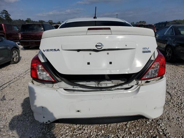 3N1CN7AP1JL832831 - 2018 NISSAN VERSA S WHITE photo 6