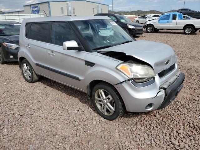 KNDJT2A28B7313184 - 2011 KIA SOUL + GRAY photo 4