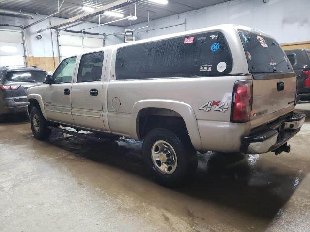 1GCHK23UX5F826513 - 2005 CHEVROLET SILVERADO K2500 HEAVY DUTY BEIGE photo 2