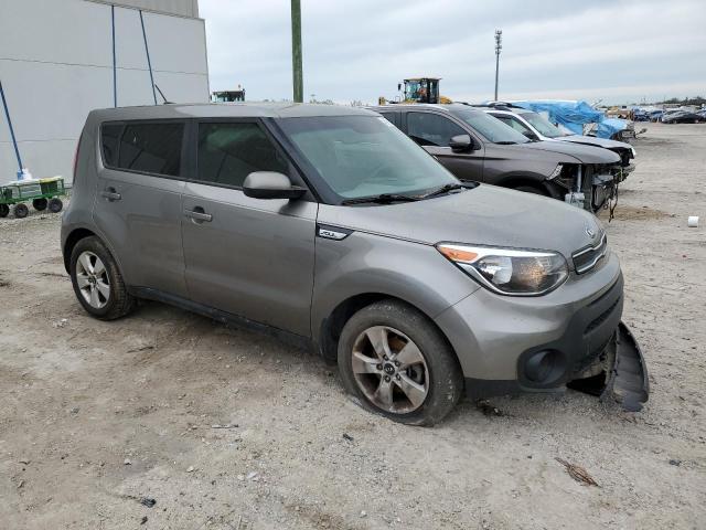 KNDJN2A2XH7446113 - 2017 KIA SOUL GRAY photo 4