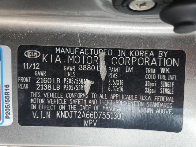 KNDJT2A66D7551301 - 2013 KIA SOUL + GRAY photo 14