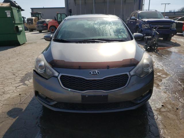 KNAFX5A89F5317615 - 2015 KIA FORTE EX GRAY photo 5