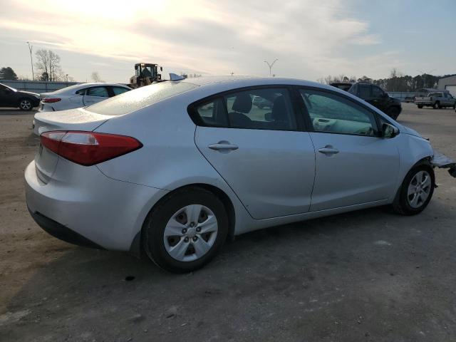 KNAFK4A62G5570722 - 2016 KIA FORTE LX SILVER photo 3