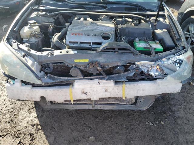 4T1BF30K74U571389 - 2004 TOYOTA CAMRY LE GRAY photo 11