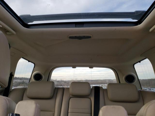 SALFT2BN7AH172544 - 2010 LAND ROVER LR2 HSE TECHNOLOGY WHITE photo 10