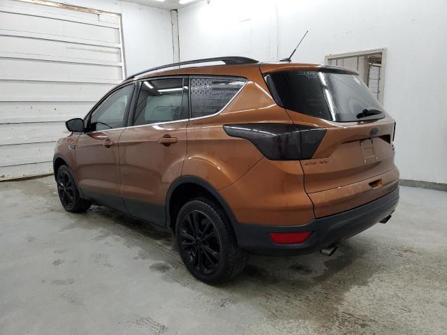 1FMCU9G99HUC76090 - 2017 FORD ESCAPE SE BROWN photo 2