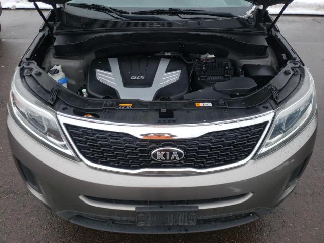 5XYKTDA76FG604898 - 2015 KIA SORENTO LX GRAY photo 12