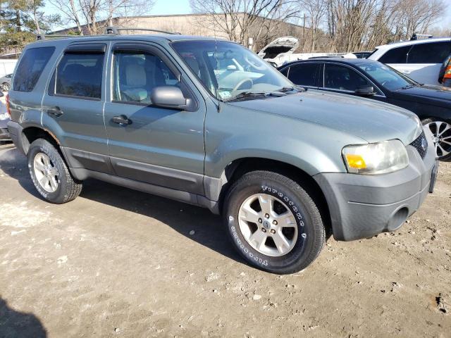 1FMYU93Z35KD15856 - 2005 FORD ESCAPE XLT SILVER photo 4