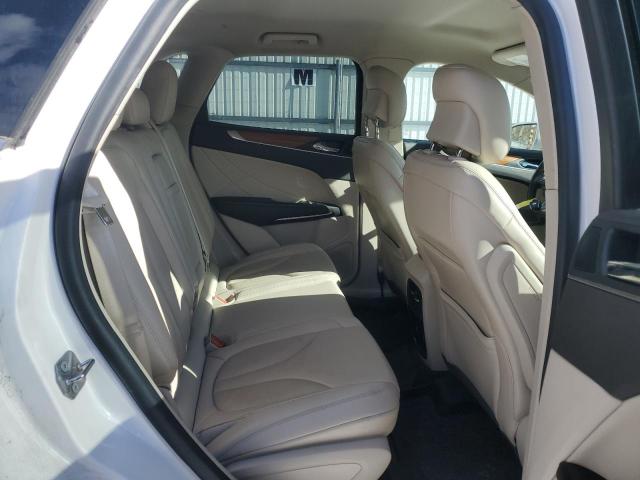 5LMCJ2D91KUL38137 - 2019 LINCOLN MKC SELECT Weiß Foto 11