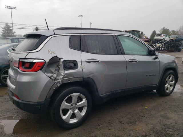 3C4NJCBBXJT461908 - 2018 JEEP COMPASS LATITUDE SILVER photo 3