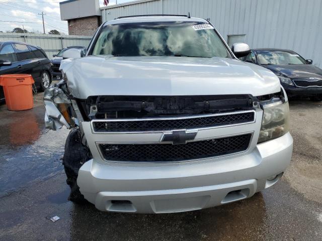 1GNMCBE33AR226562 - 2010 CHEVROLET TAHOE C1500 LT SILVER photo 5