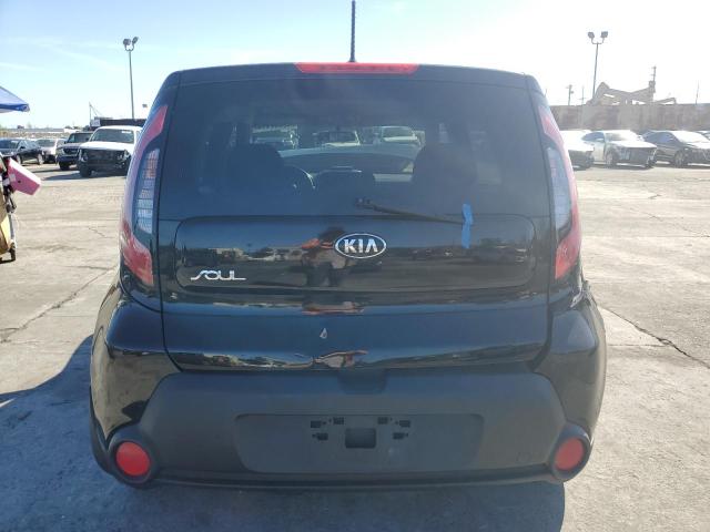 KNDJN2A20F7216609 - 2015 KIA SOUL BLACK photo 6