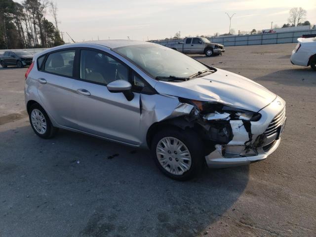 3FADP4TJ7JM144948 - 2018 FORD FIESTA S SILVER photo 4