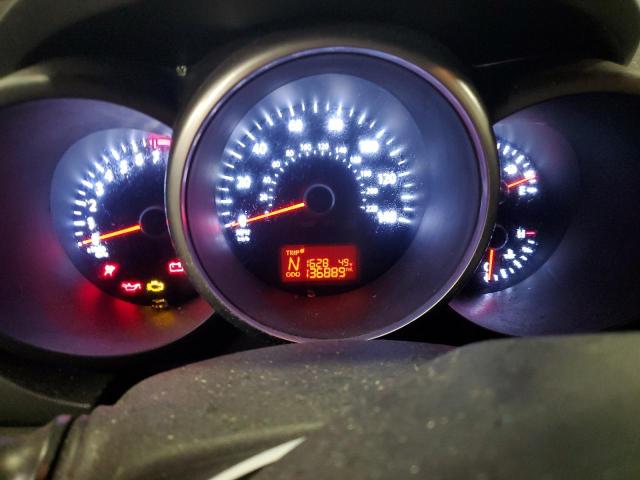 KNDJT2A69C7402427 - 2012 KIA SOUL + WHITE photo 9