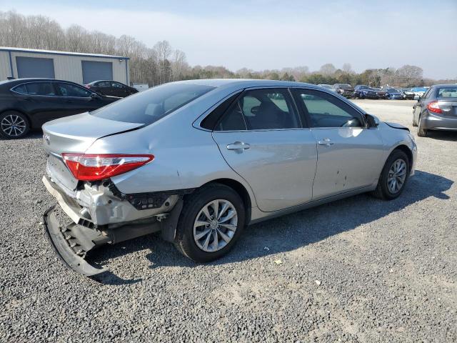 4T1BF1FK6FU932240 - 2015 TOYOTA CAMRY LE SILVER photo 3