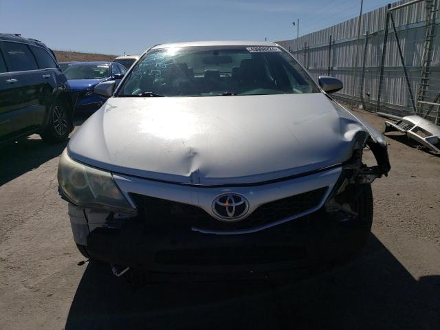 4T1BF1FKXDU275407 - 2013 TOYOTA CAMRY L SILVER photo 5