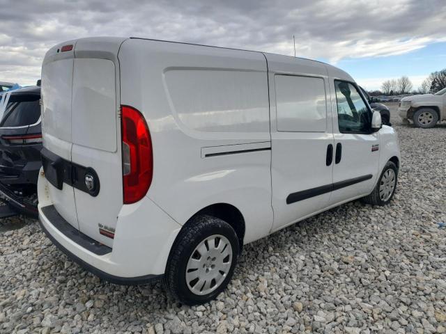 ZFBERFBT8F6A74087 - 2015 RAM PROMASTER CITY SLT 白色 照片 3