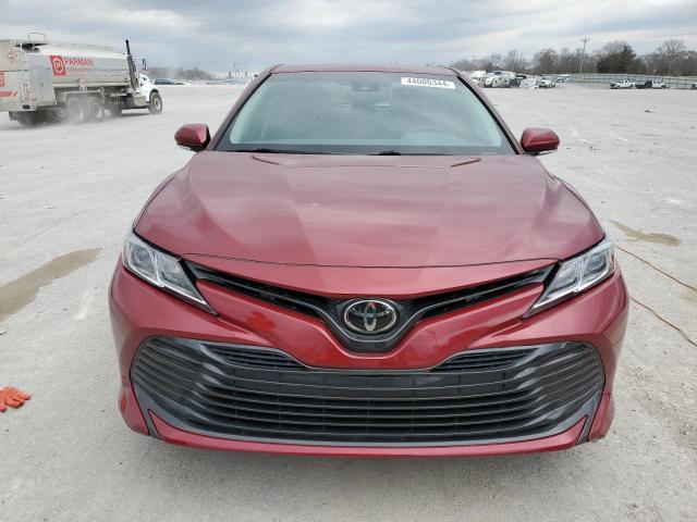 4T1B11HK7JU576899 - 2018 TOYOTA CAMRY L RED photo 5