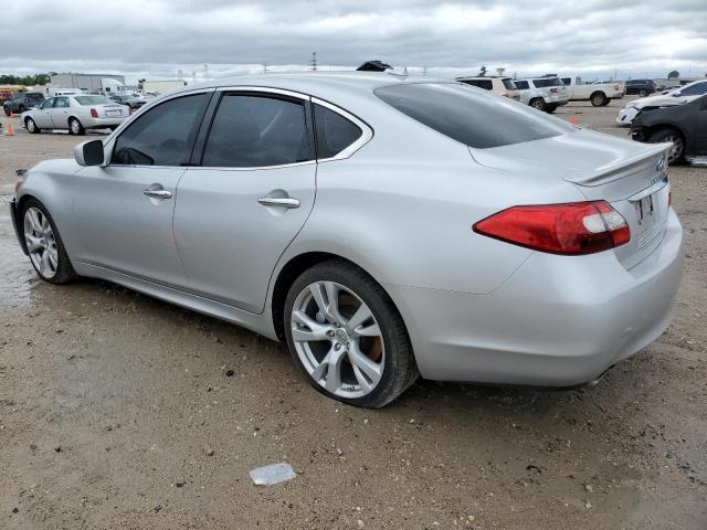 JN1AY1APXBM520669 - 2011 INFINITI M56 SILVER photo 2