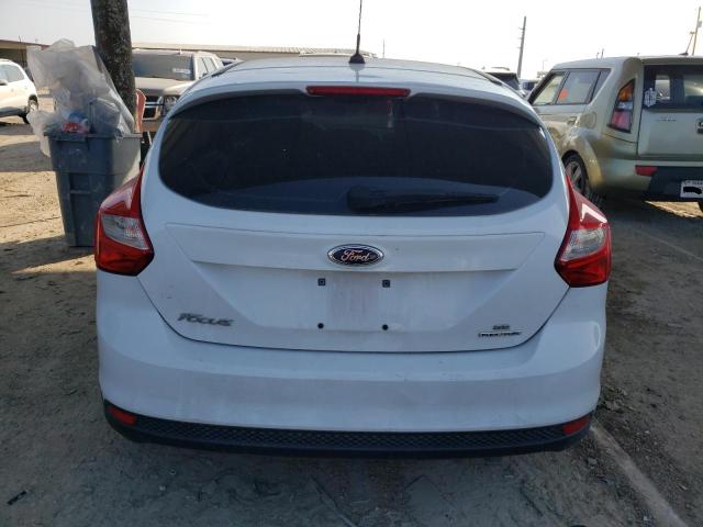 1FADP3K23EL393193 - 2014 FORD FOCUS SE WHITE photo 6