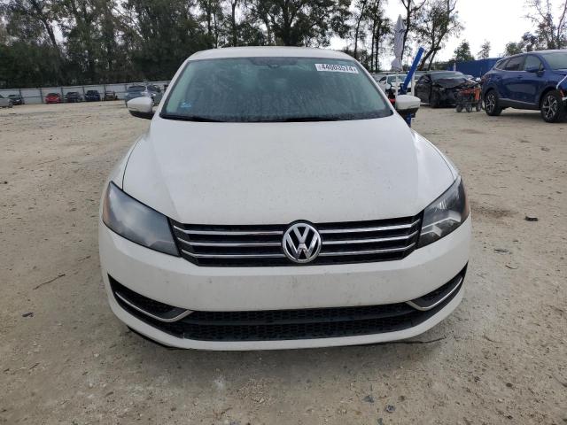 1VWAT7A34FC043872 - 2015 VOLKSWAGEN PASSAT S WHITE photo 5