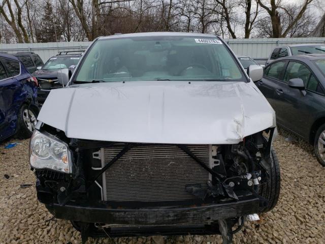 2A4RR5DG6BR675663 - 2011 CHRYSLER TOWN & COU TOURING ვერცხლისფერი ფოტო 5