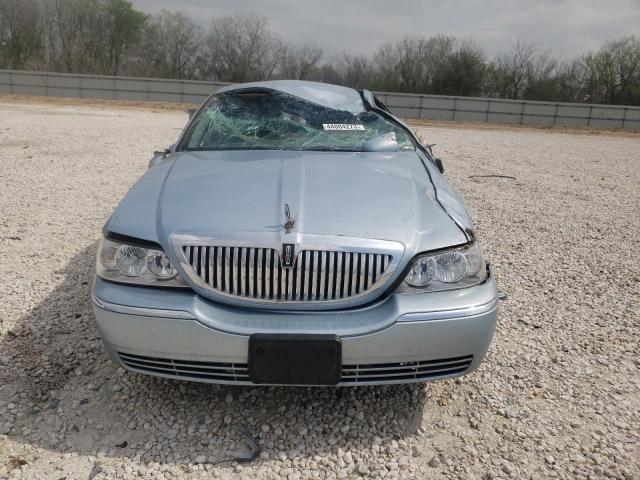 2LNHM82V28X641142 - 2008 LINCOLN TOWN CAR SIGNATURE LIMITED BLUE photo 5