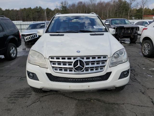 4JGBB8GB6BA637864 - 2011 MERCEDES-BENZ ML 350 4MATIC WHITE photo 5