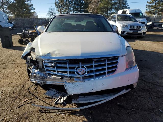 1G6KD57Y57U112269 - 2007 CADILLAC DTS WHITE photo 5