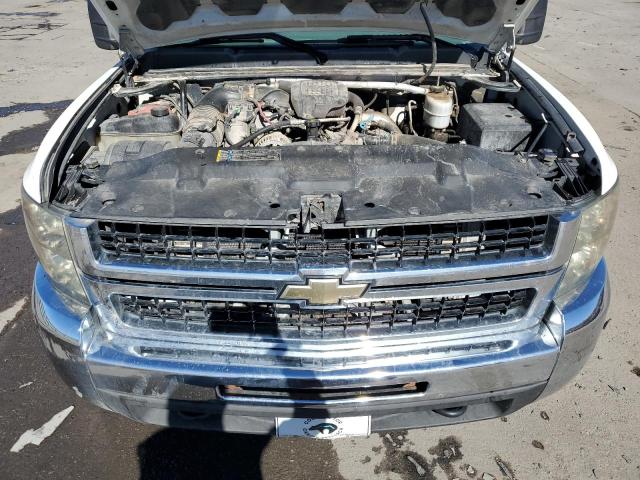 1GCHK43699F162885 - 2009 CHEVROLET SILVERADO K2500 HEAVY DUTY WHITE photo 11