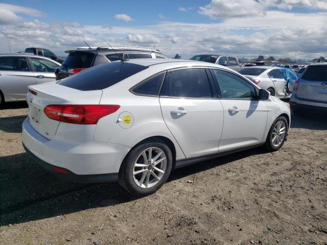 1FADP3F22FL269735 - 2015 FORD FOCUS SE WHITE photo 3