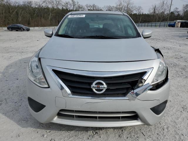 3N1CN7AP7FL831366 - 2015 NISSAN VERSA S SILVER photo 5